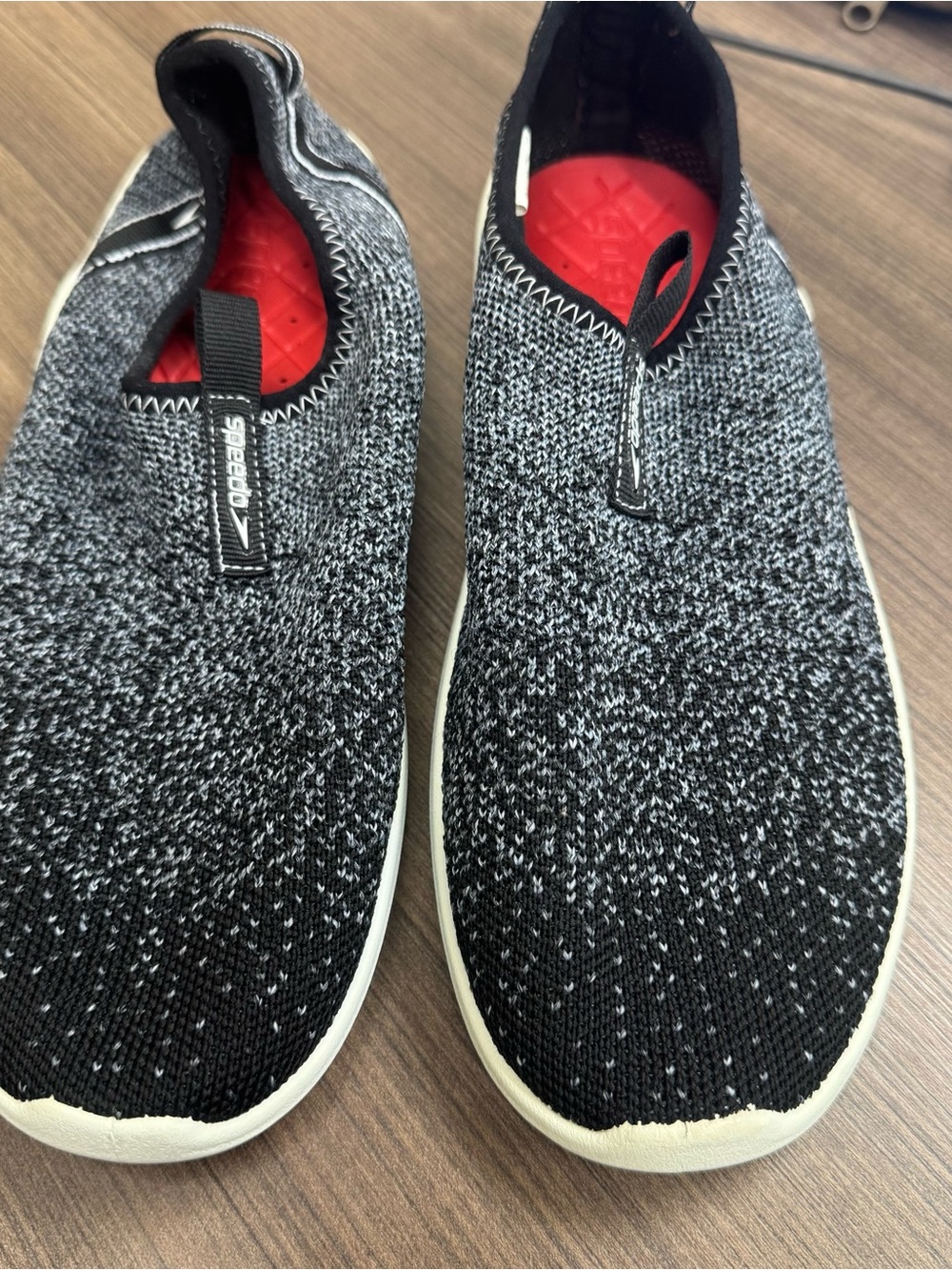 Speedo Surfknit Pro Black Knit Slip-On Athletic Water Shoes 8 EUC